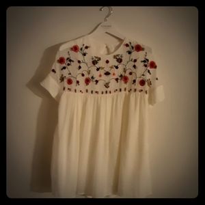 Cute white dress TRAFALGAR brand!